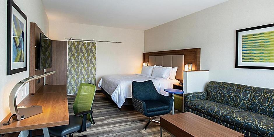 Holiday Inn Express & Suites - Brandon By Ihg מראה חיצוני תמונה