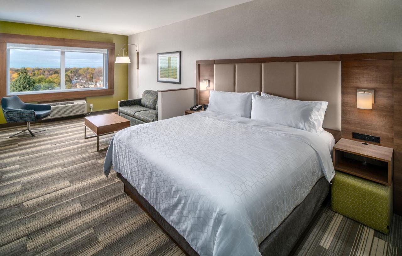 Holiday Inn Express & Suites - Brandon By Ihg מראה חיצוני תמונה